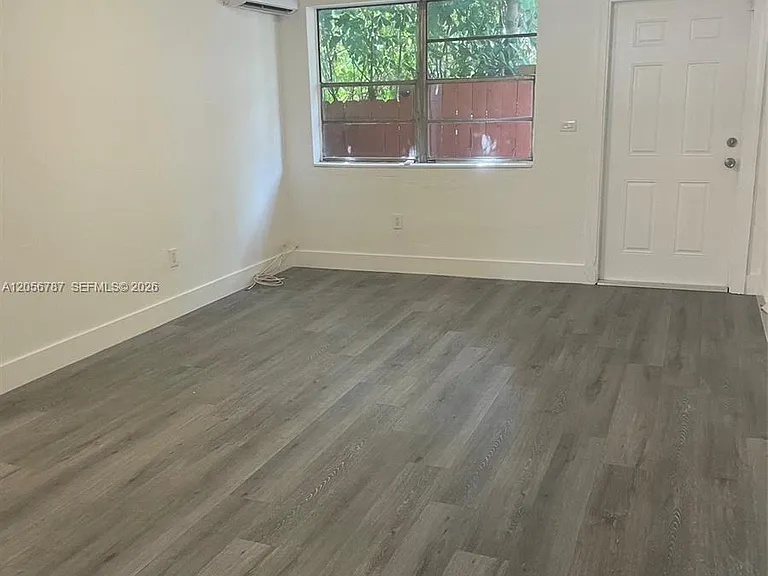 1831 NW 41st St — Photo 4