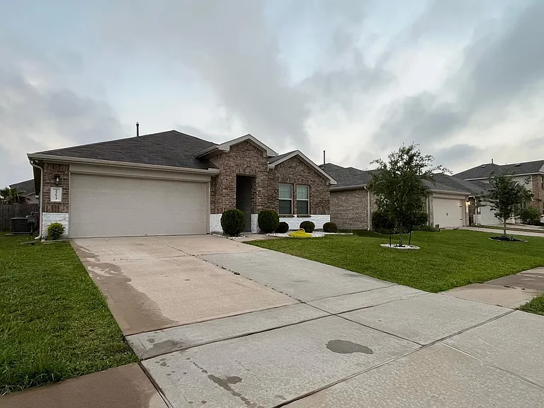 22623 Theodoli Dr — Photo 4