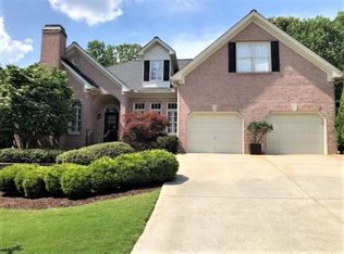 5335 Chaversham Ln, Peachtree Corners, GA 30092