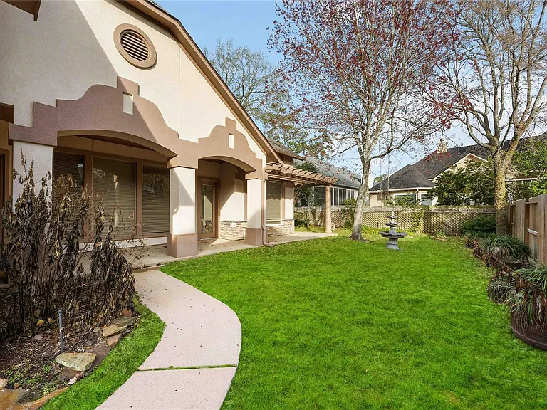 102 W Racing Cloud Ct — Photo 18