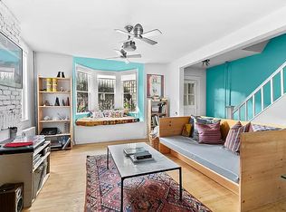 10 Orient Ave, Brooklyn, NY 11211