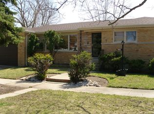 3955 W Jarvis Ave, Lincolnwood, IL