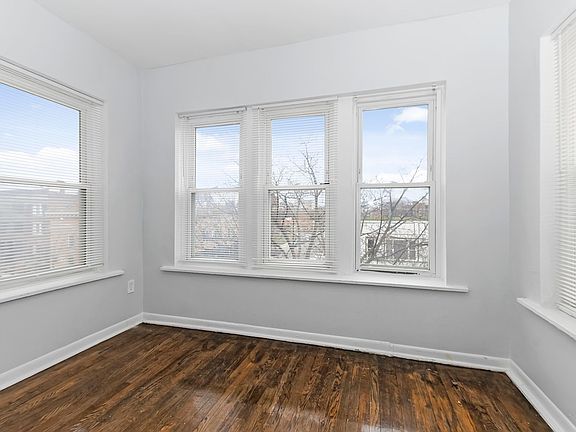 5th image of 6100-6108 S Eberhart Ave #6100-3E
