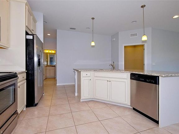 5th image of 18239 Creekside Preserve Loop Unit 202