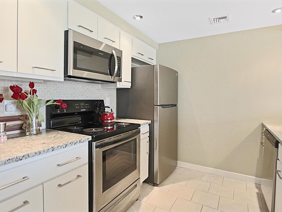 Sky Meadow 10 Mountain Laurels Dr Nashua NH Zillow