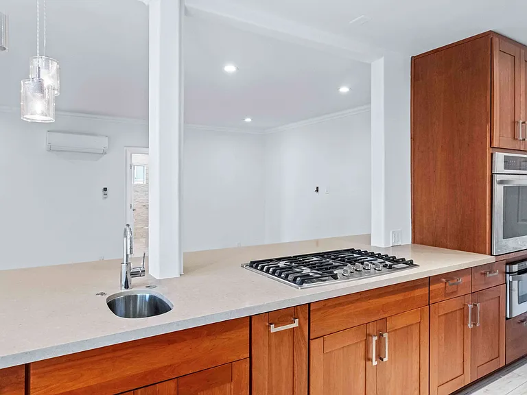 332 S Rexford Dr #1 — Photo 9