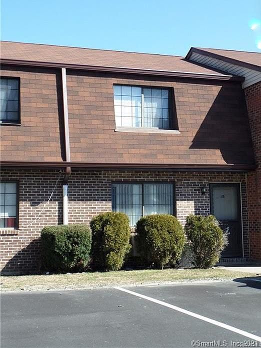 100 Mark Ln Unit J5 Waterbury Ct 06704 Zillow