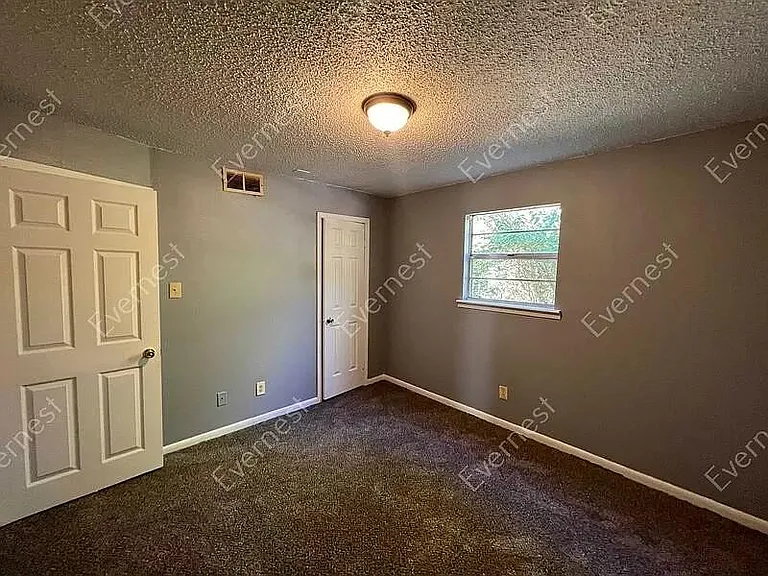 4815 School St #1 — Photo 12