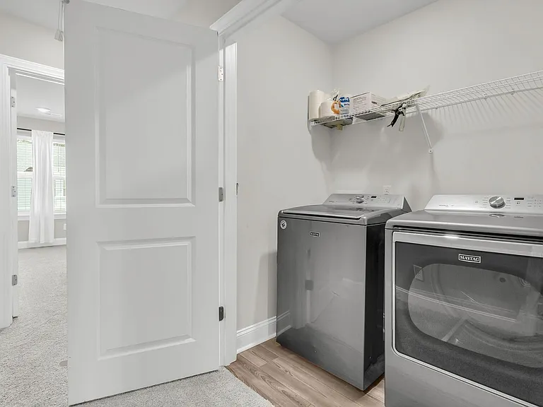 1247 Tice Ln — Photo 23