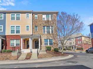 3017 Summerhouse Rd, Cary, NC 27519