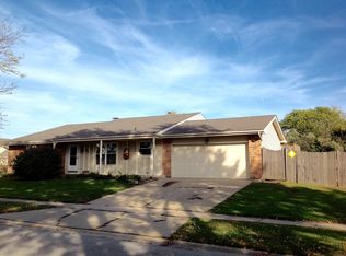 418 Greenfield Rd, Shorewood, IL 60404