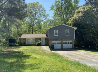 3192 Martin Dr, Lilburn, GA 30047