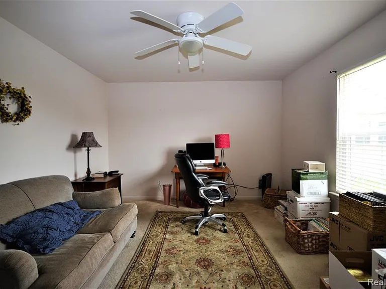 4890 Spring Meadow Dr — Photo 11