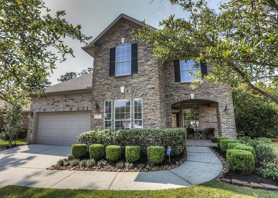 1st image of 74 S Rocky Point Cir