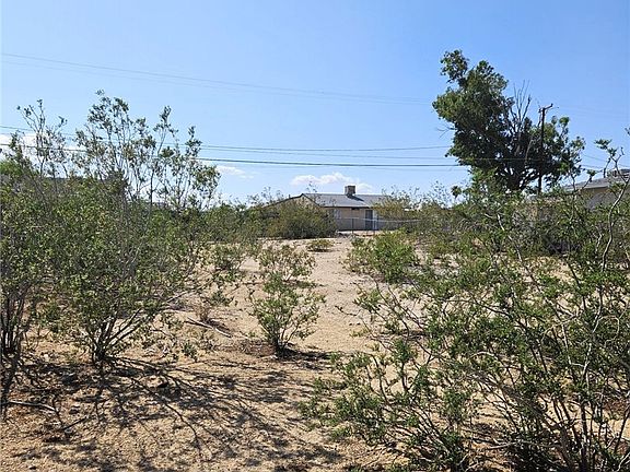 3rd image of 6350 Mojave Ave