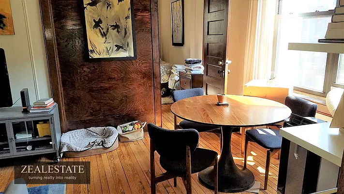 Rented by ZealEstate Group Inc | media 39