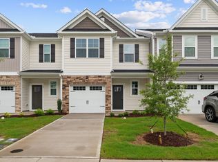 71 Village Edge Dr, Lillington, NC 27546