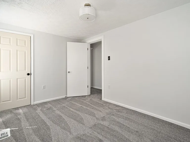 800 Hamlet St — Photo 13