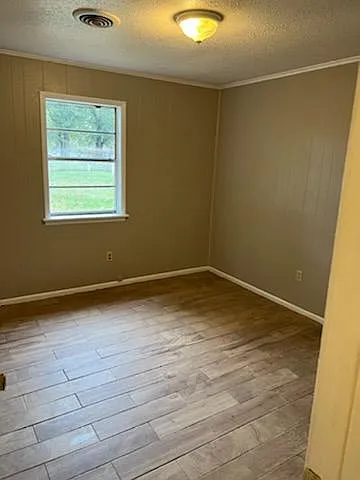3 bed, 1110 sqft, $1,250 — Photo 4