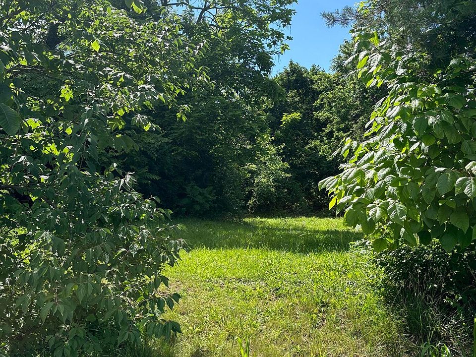 2nd image of 0 Sampson Ave