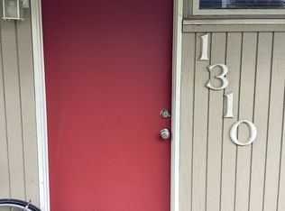 1310 Valley Ln, Lawrence, KS 66044