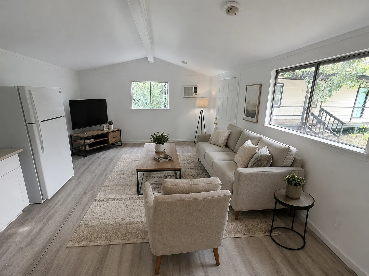 1 bed, 500 sqft, $699 — Photo 2