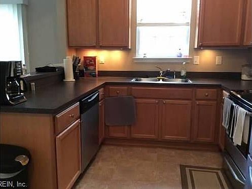 3rd image of 1433 Leckford Dr