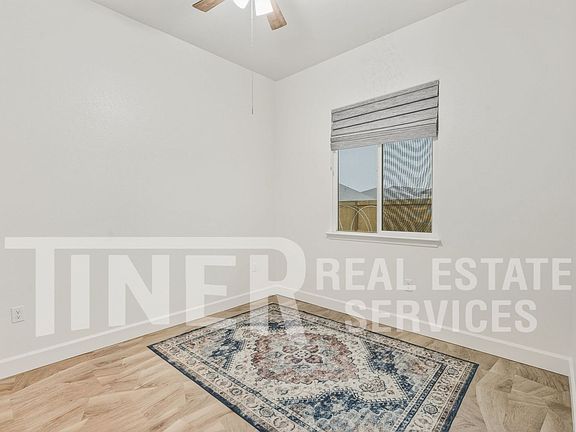 5th image of 4901 Peace Lily Ln