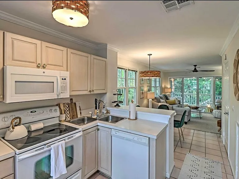 171 Golf Club Dr — Photo 4