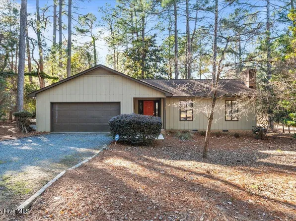 215 Merion Circle, Pinehurst, NC 28374