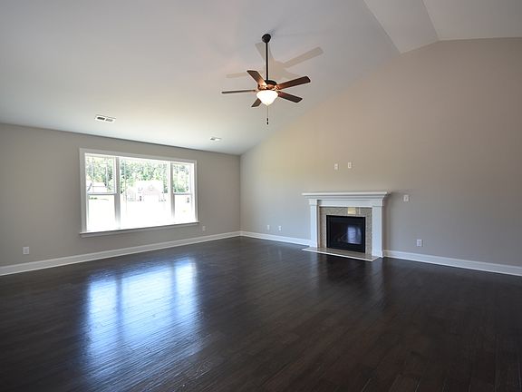 4th image of 2054 Mackenna Dr