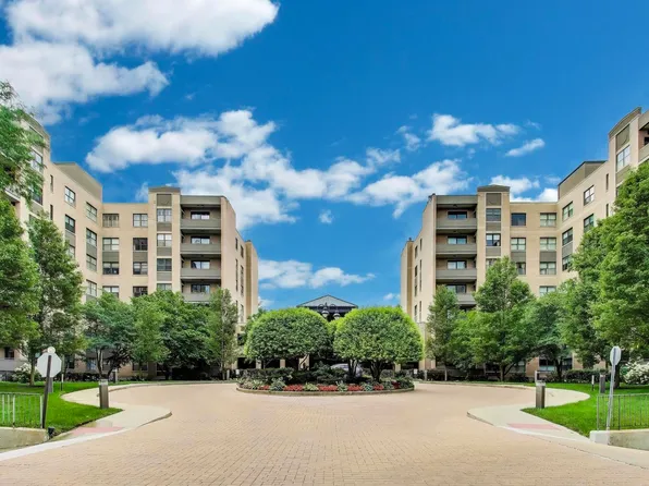 4545 W Touhy Ave APT 712E, Lincolnwood, IL 60712