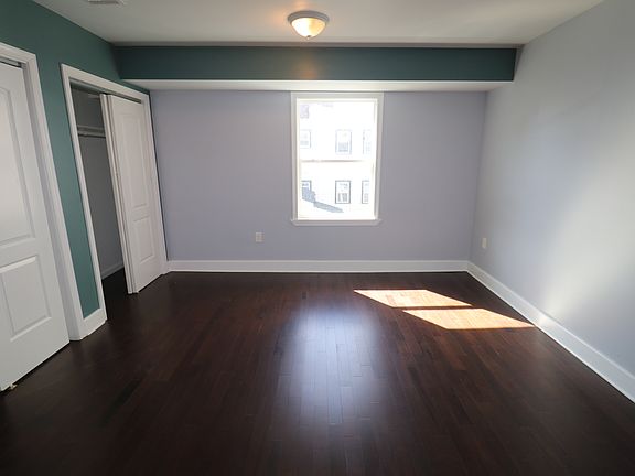 3rd image of 73 Franklin Ter #2