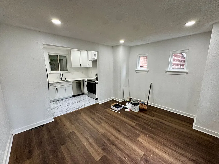 2432 Starkamp St — Photo 11