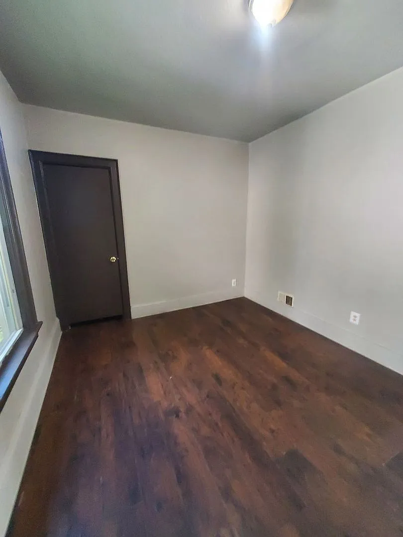 2603-2605 N 37th St. (Duplex) — Photo 3