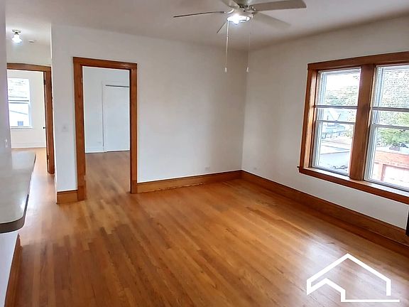 3rd image of 5041 W Dickens Ave #2W