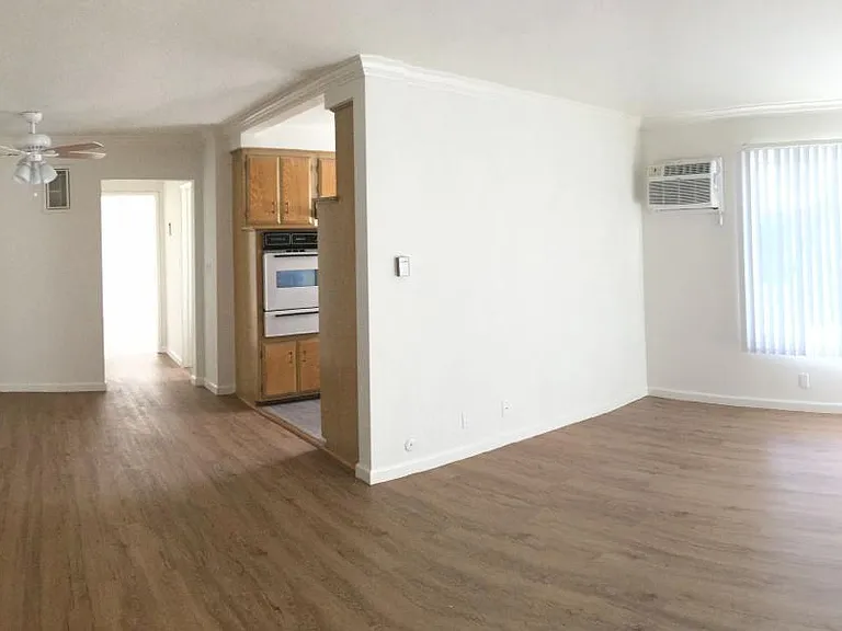 942 N Gardner St #101 — Photo 1