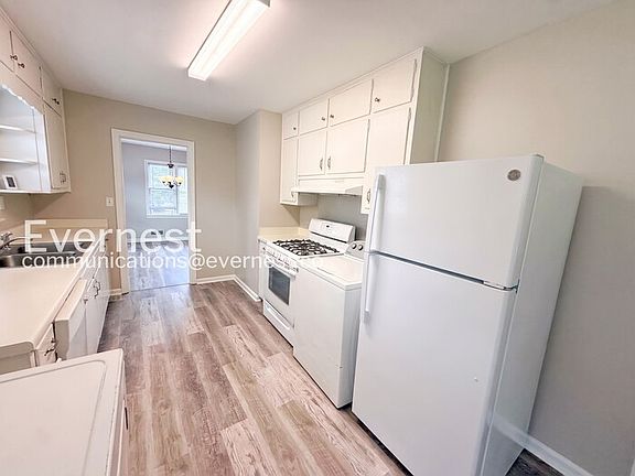 4th image of 106 Acton Ave