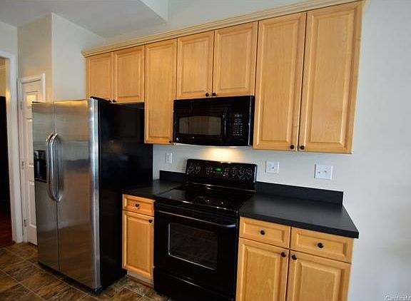 5th image of 110 Northland Ave #86