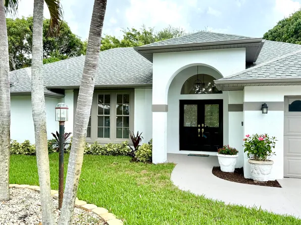 2707 SE Rawlings Road, Port St Lucie, FL 34952