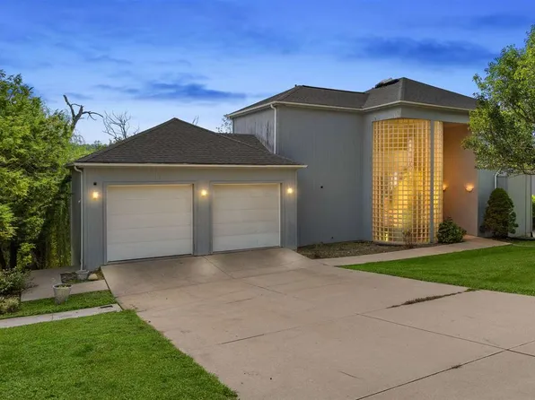4315 Pioneer Trl SE, Cedar Rapids, IA 52403