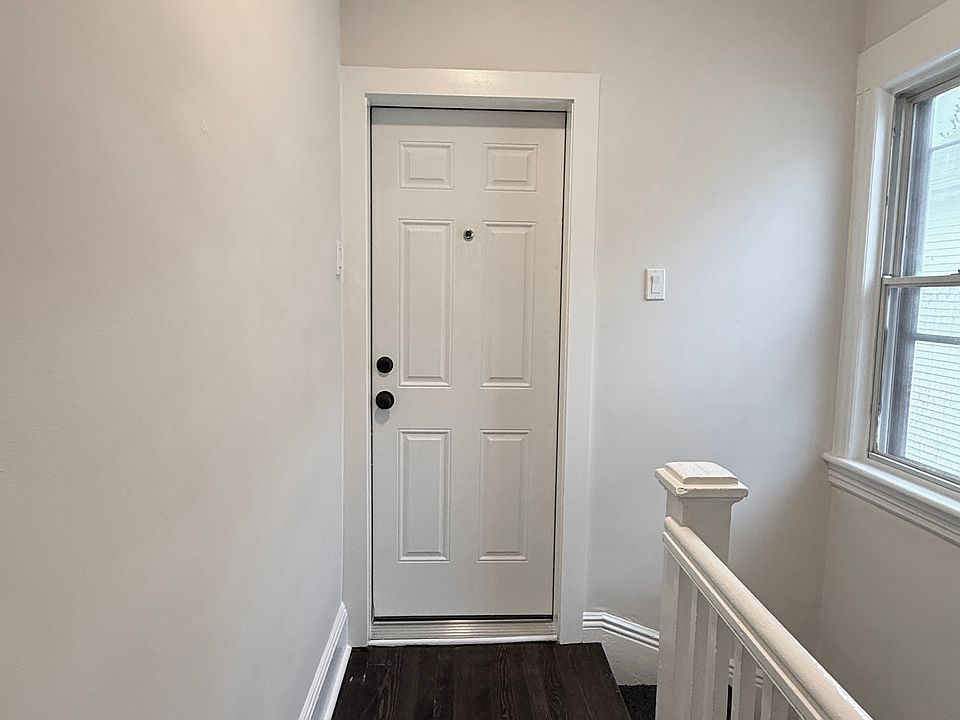 1st image of 46 High St Floor 2