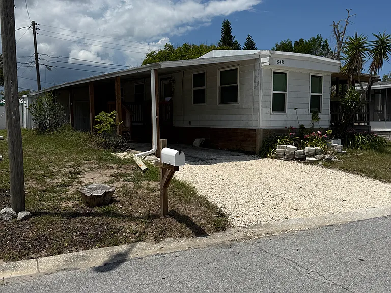 848 Oakwood Dr — Photo 10