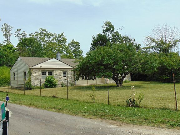 2nd image of 2916 Philadelphia Dr