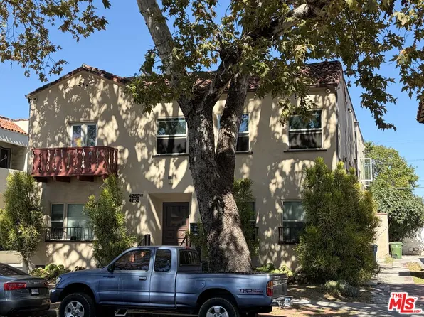 4250 8th Ave, Los Angeles, CA 90008