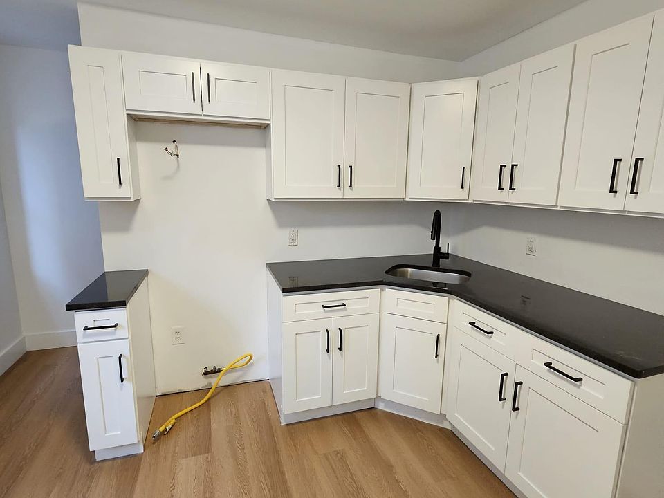 1st image of 346 Sussex Ave #1