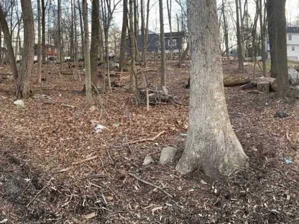 48 Mountain Rd, Hopatcong Boro, NJ 07843