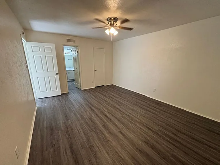 2517 Limestone Dr — Photo 12