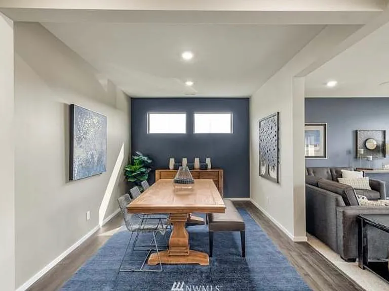 10725 32nd St NE — Photo 4