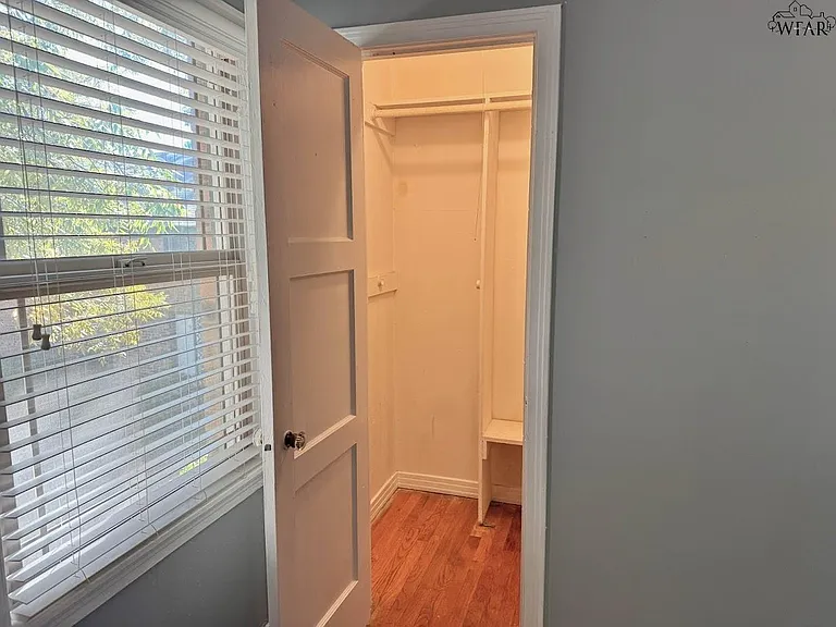 1801 Rose St — Photo 15